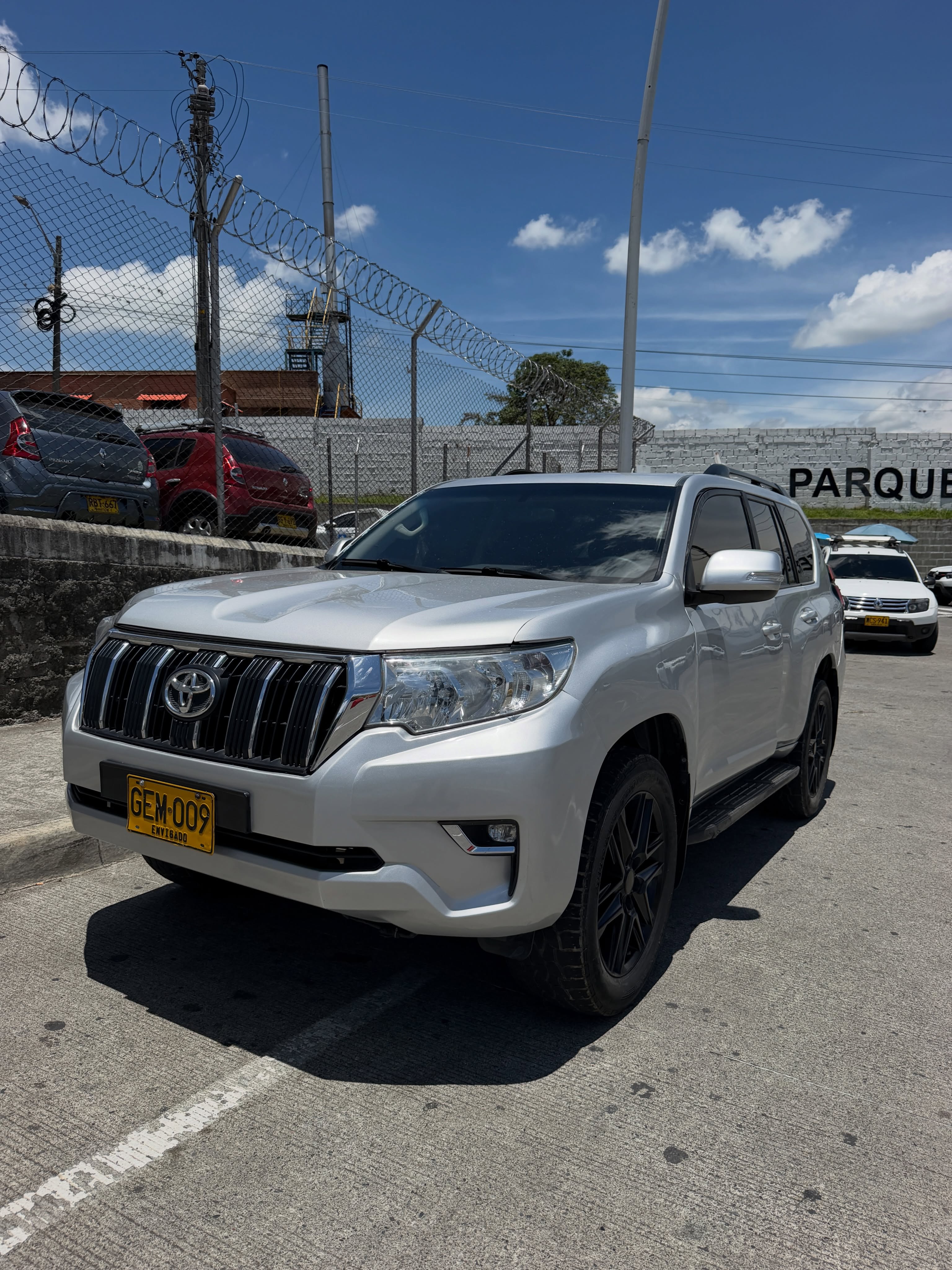 Toyota TXL 2019 — SUV probada y confiable con años de servicio comprobado